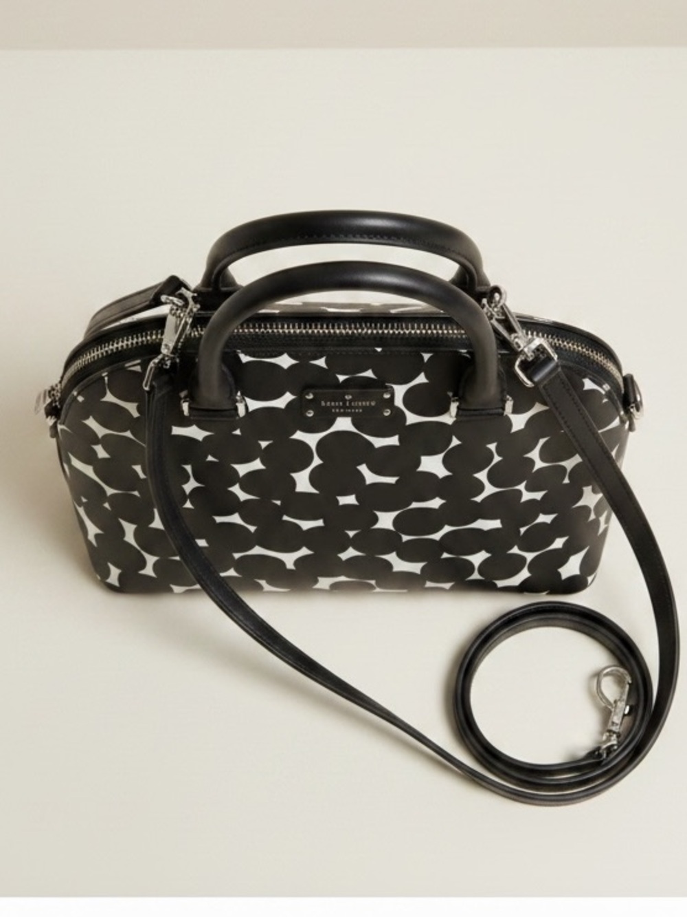 ✨ Kate Spade Geo Print Dome Satchel Crossbody Black White NWOT - Picture 10 of 12
